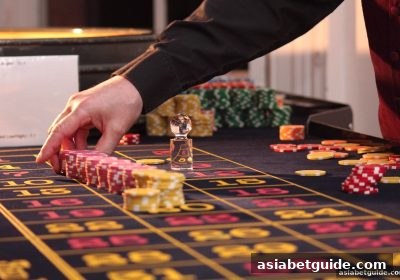 亚洲博彩网站 | 桌游高效沟通的黄金法则：冷热号分析与团队协作