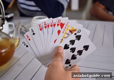 深度解析：亚洲博彩网站真人桌游中的角色扮演魅力