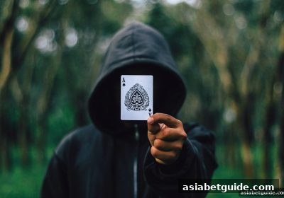 起手牌强度解析：亚洲博彩网站玩家进阶指南