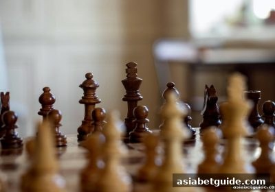 亚洲博彩网站深度解析：麻将心理博弈与策略制胜之道