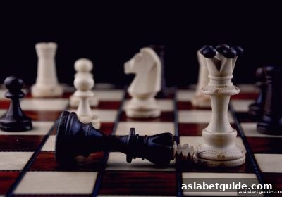 亚洲博彩网站深度解析：幸运飞艇与围棋的策略交锋与思维共振