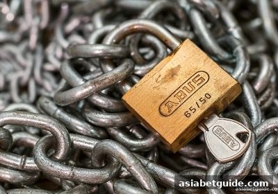 深度解析波胆预测背后的陷阱：亚洲博彩网站教你识别虚假信息与正确玩法