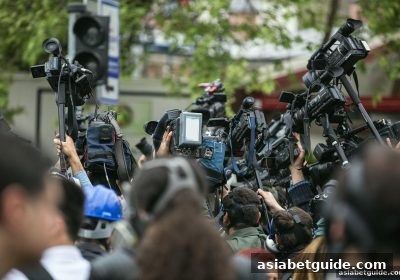 亚洲博彩网站视角：足球直播回放平台怎么选才靠谱？